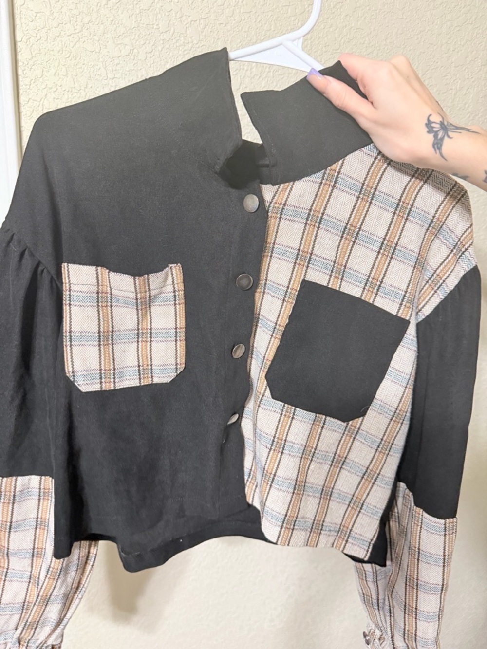 Black & Beige Plaid Button-Front Crop Jacket